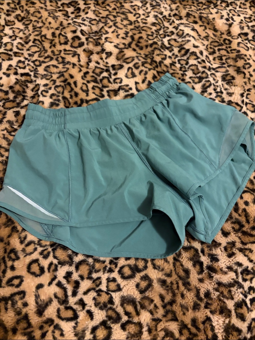 Lululemon hotty hot short